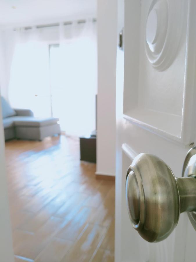 Апартаменти Apartamento Del Mercado Аямонте Екстер'єр фото